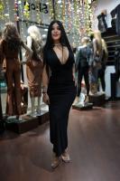 674249150: Chica busca chico en Madrid