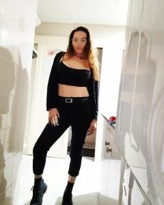 Chica busca chico en Almería: 