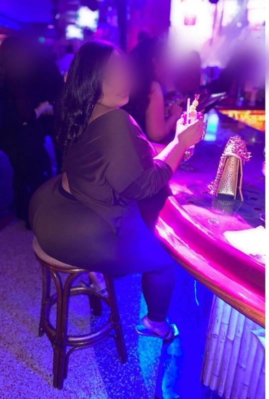 Chica busca chico en Huelva: 