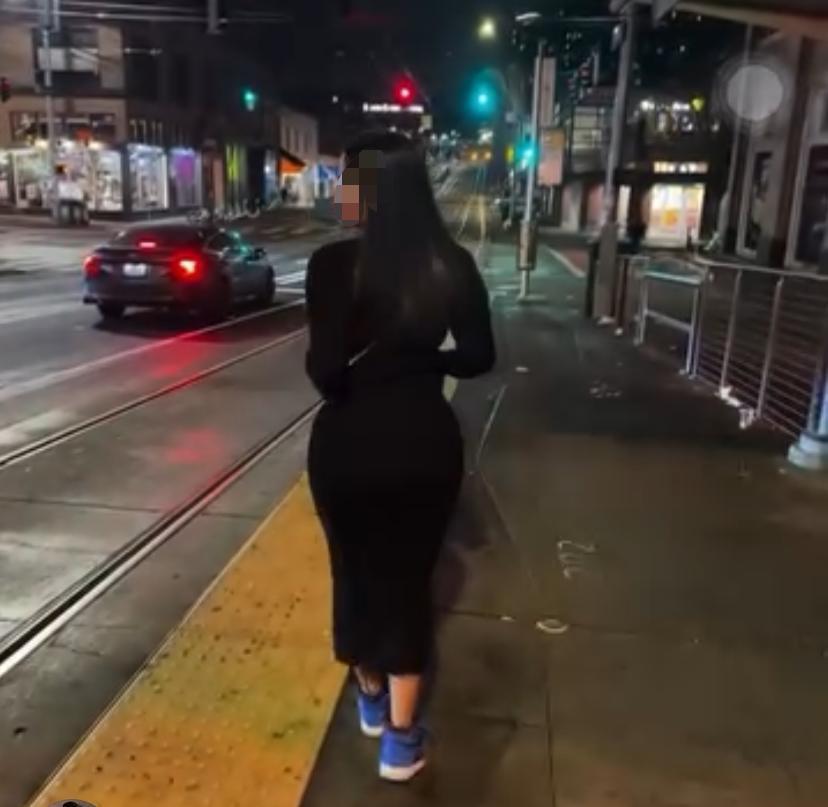 627472512: Chica busca chico en Murcia