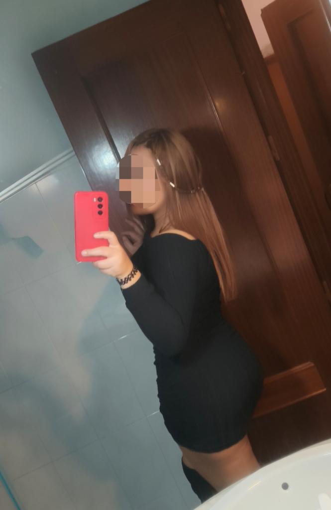 633166526: Chica busca chico en La Coruña