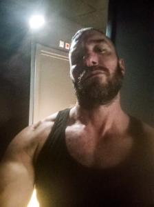 603897404: Chico busca chica en Cantabria