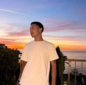 602541593: Chico busca chica en Málaga