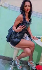 627811196: Chica busca chico en Barcelona