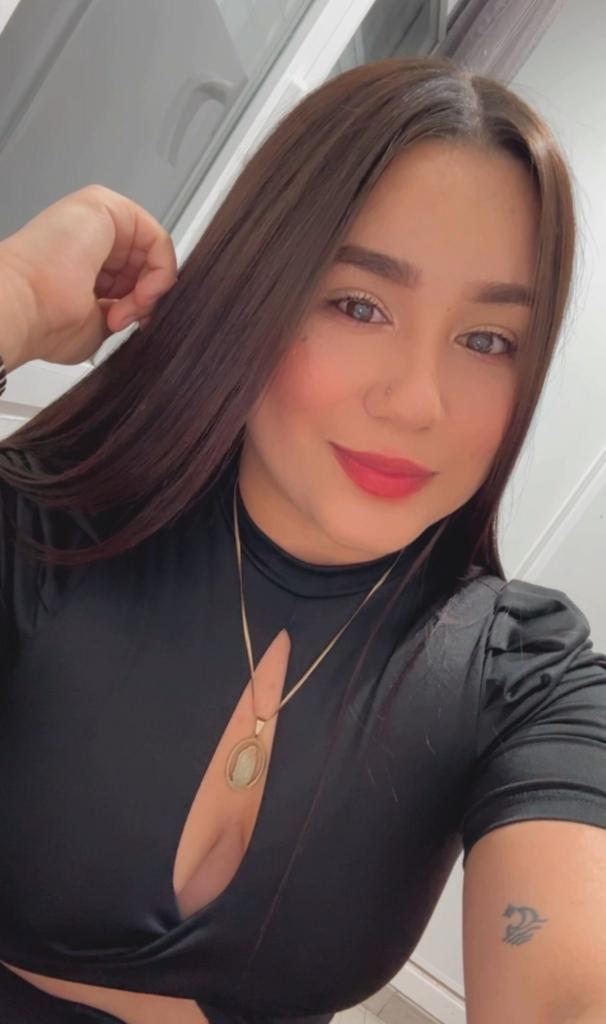 628981475: Chica busca chico en Cáceres