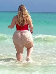 604877260: Chica busca chico en Navarra