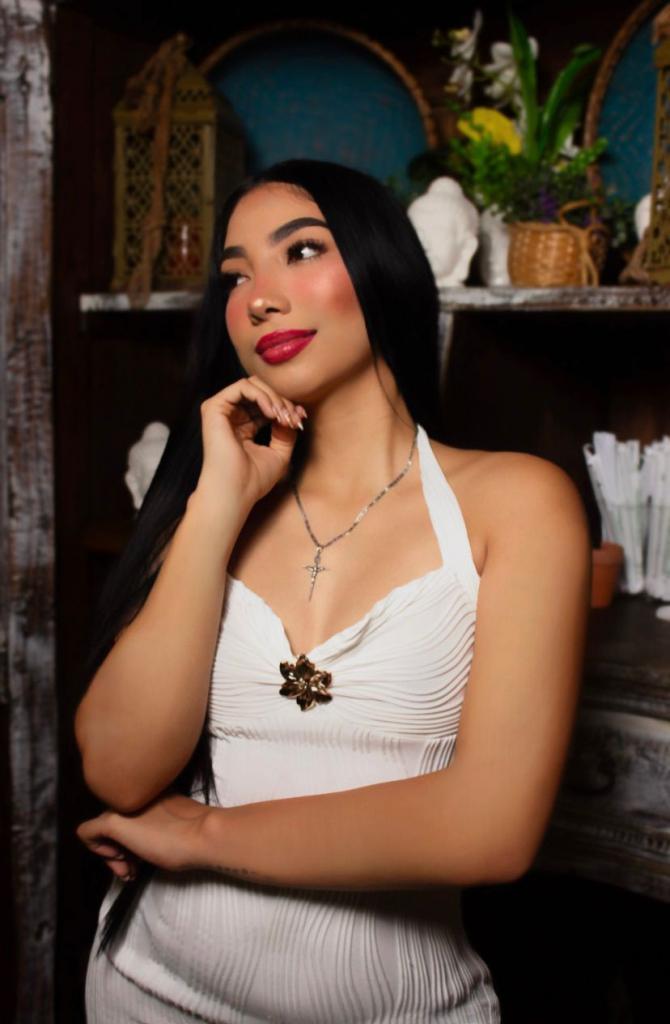 Chica busca chico en Málaga: Chica busca chico