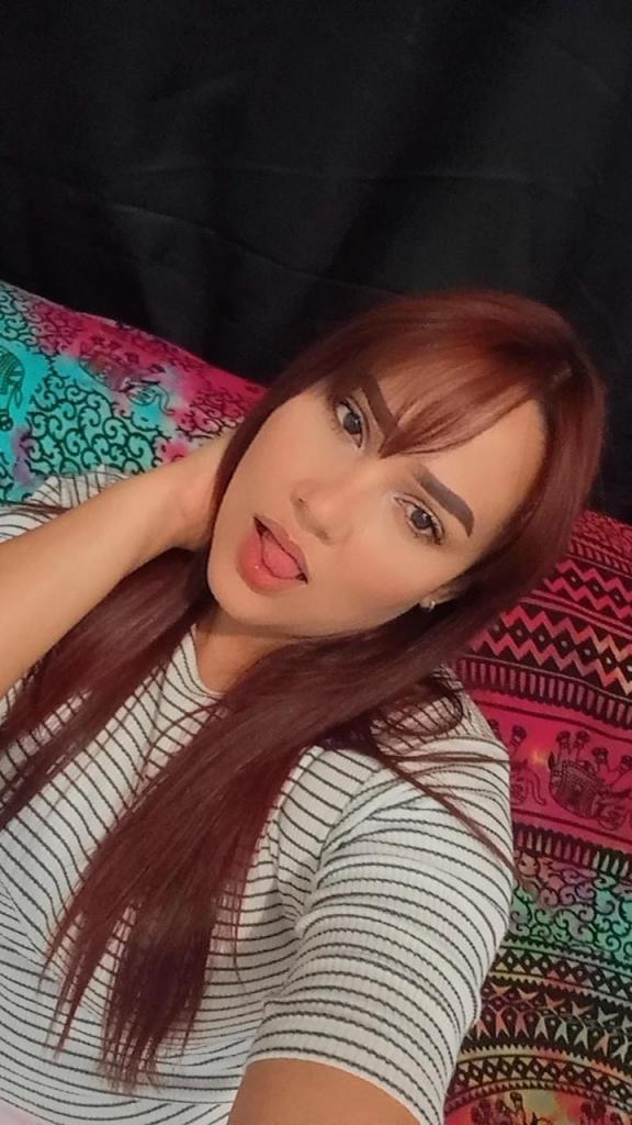 600654896: Chica busca chico en Murcia