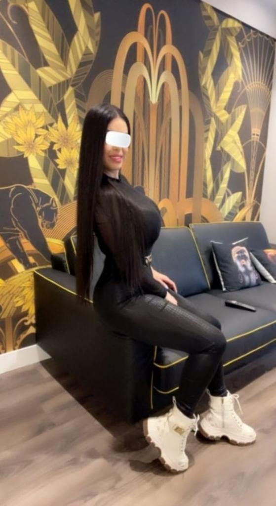 678626483: Chica busca chico en Lugo