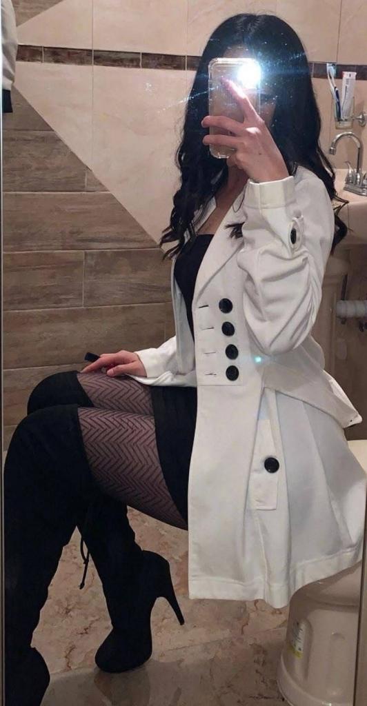 Chica busca chico en Granada: 