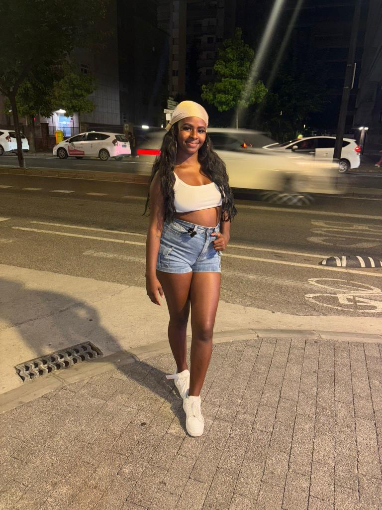 Chica busca chico en Barcelona: 