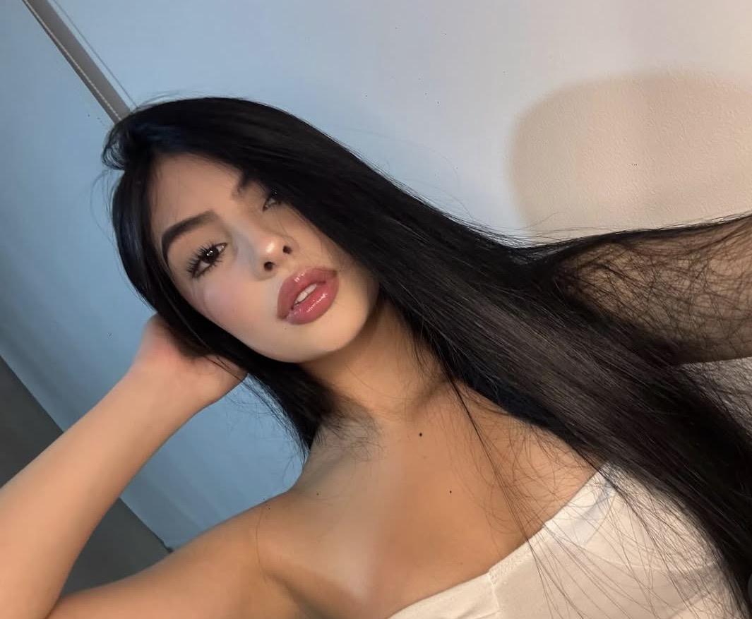 610643622: Chica busca chico en Barcelona