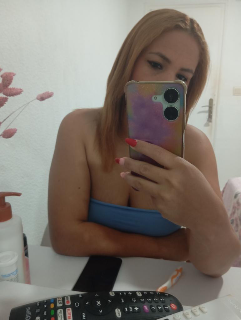 Chica busca chico en Granada: 