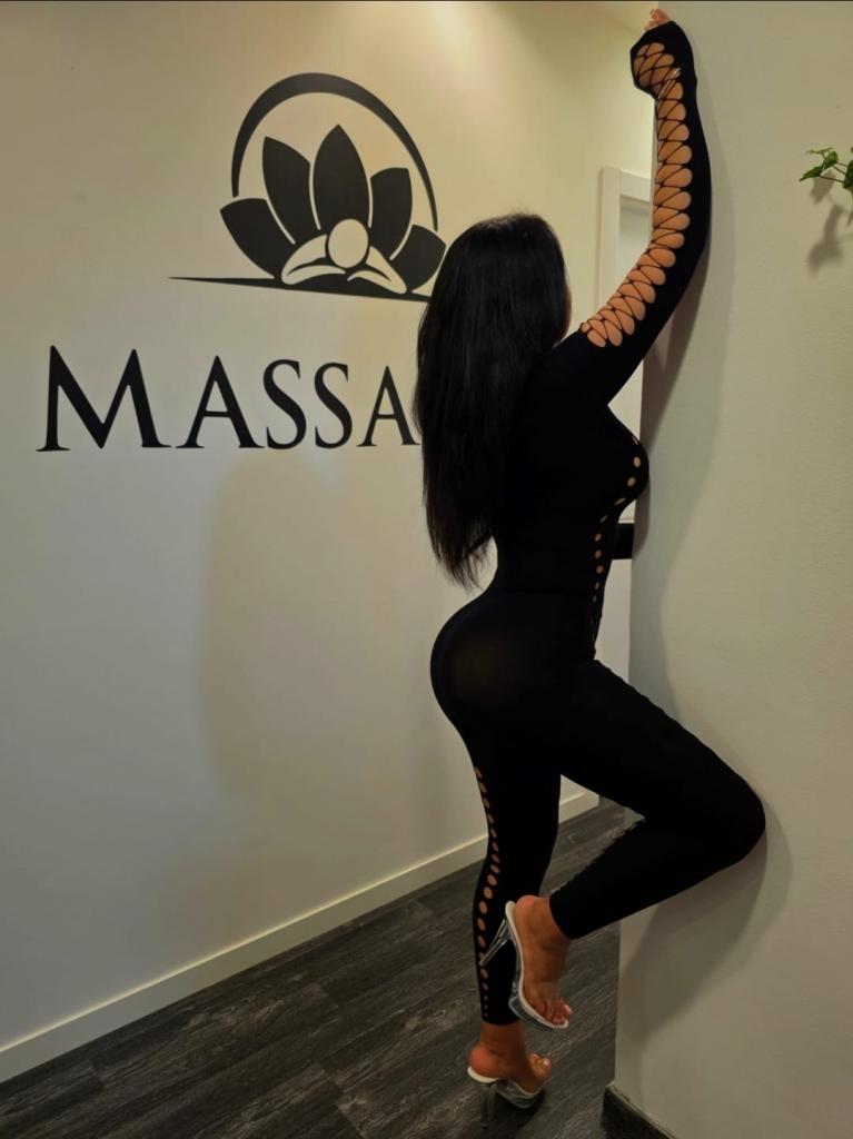 Chica busca chico en Barcelona: 