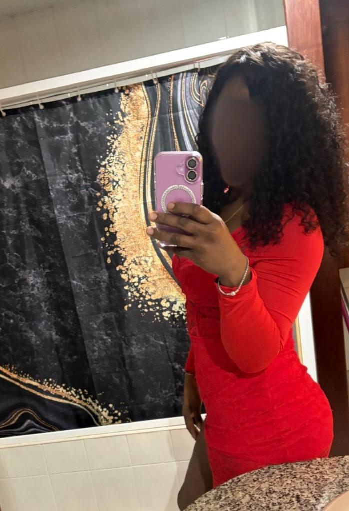 617764338: Chica busca chico en Mallorca