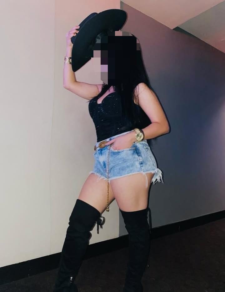 Chica busca chico en Cádiz: 