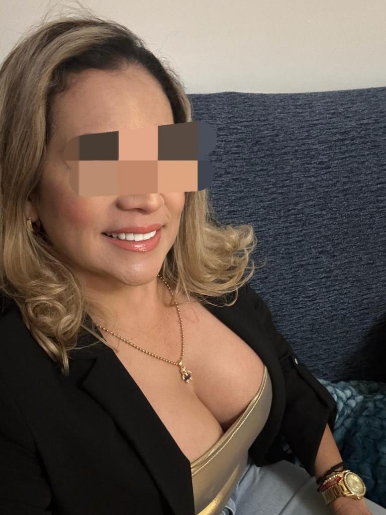 698552227: Chica busca chico en Zaragoza