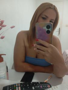 614727603: Chica busca chico en Granada