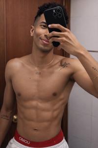 610601912: Chico busca chica en Madrid