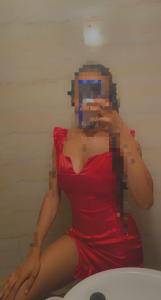 664039809: Chica busca chico en Barcelona