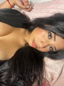 623567709: Chica busca chico en Barcelona