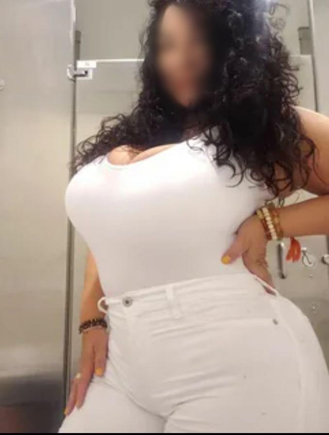 632902303: Chica busca chico en Segovia