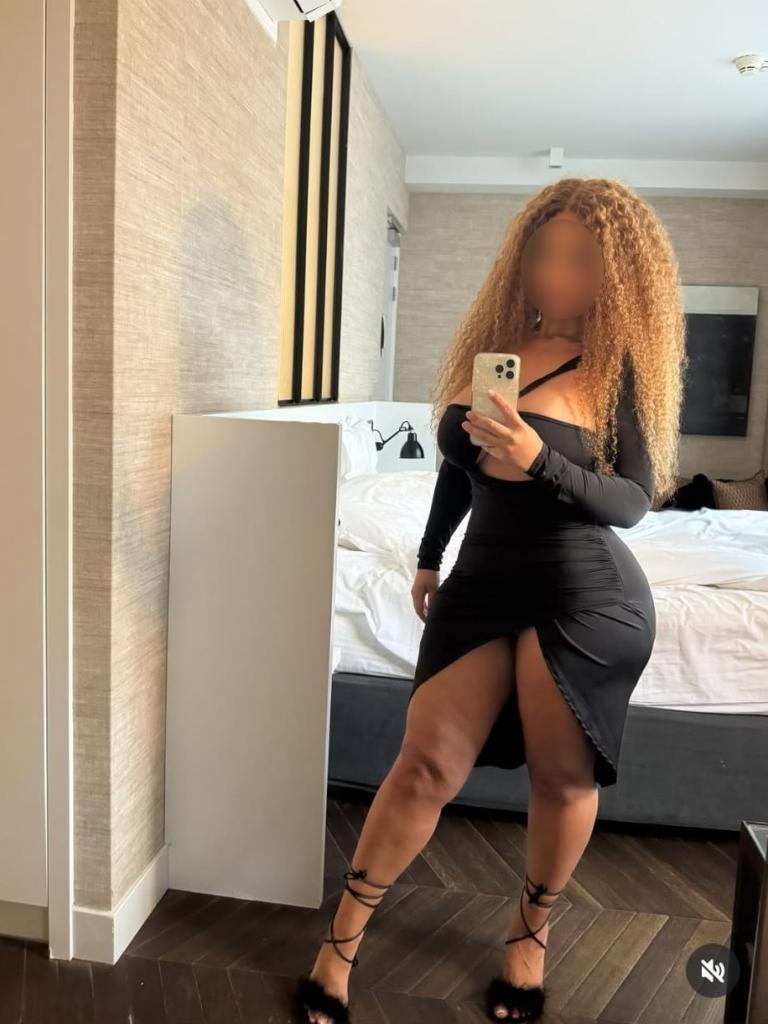 Chica busca chico en Lérida: 