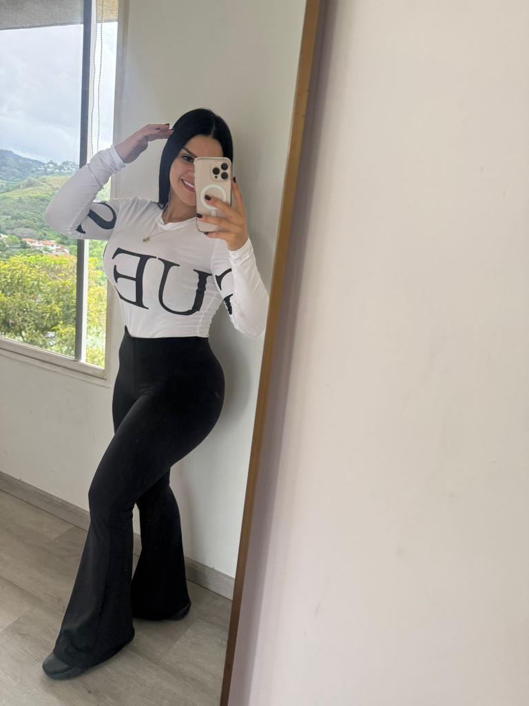 683655270: Chica busca chico en La Rioja