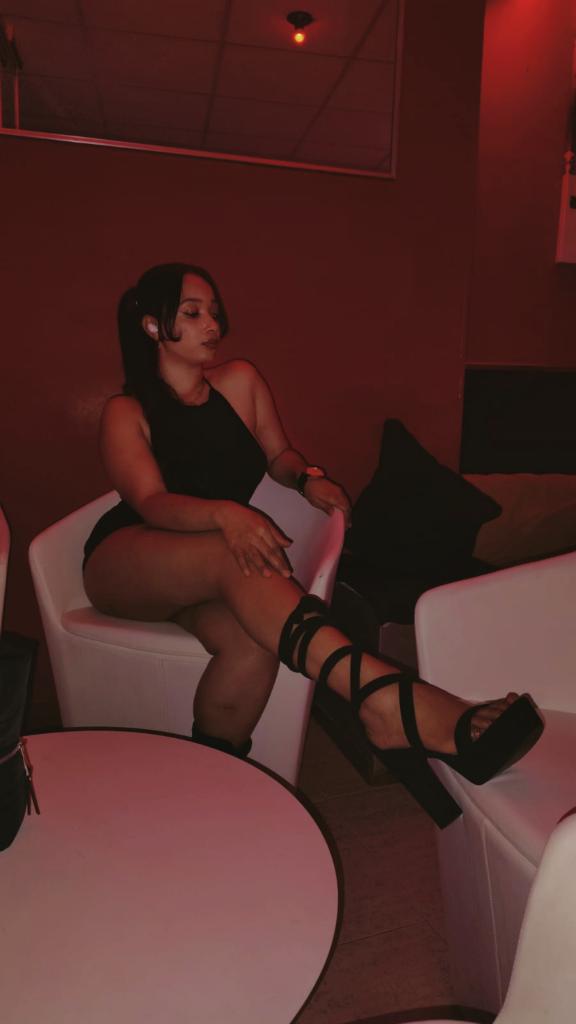 Chica busca chico en Mallorca: 