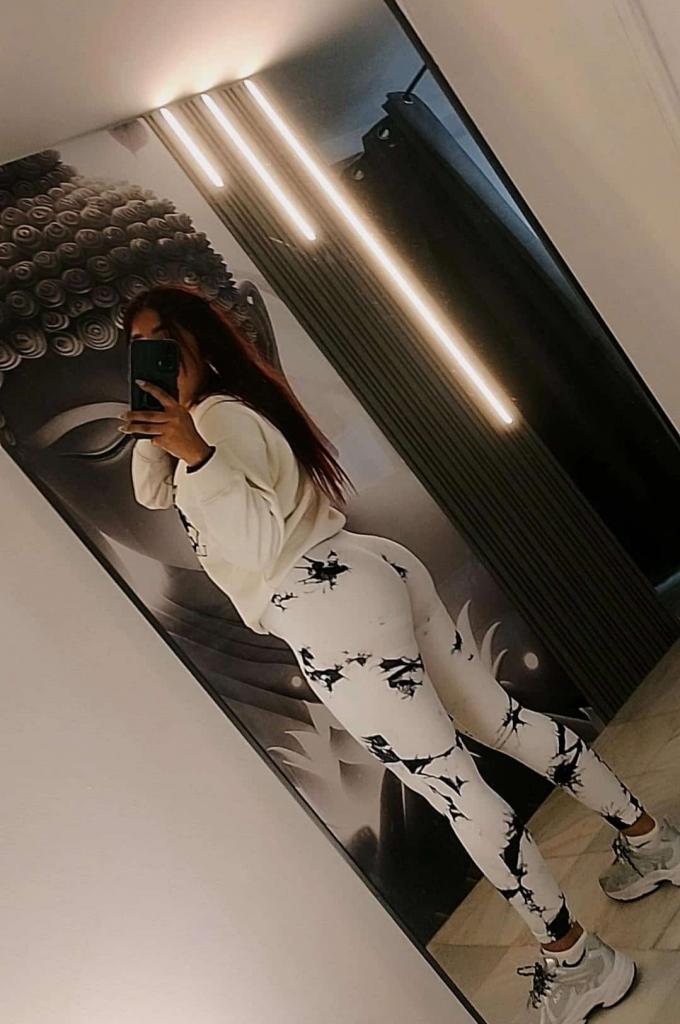 633846678: Chica busca chico en Sevilla