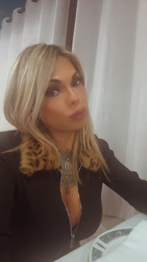 653249289: Transexual en Navarra