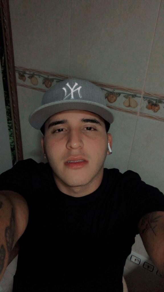 624844283: Chico busca chica en Cádiz