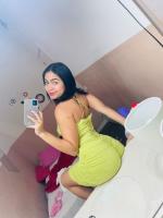 664039809: Chica busca chico en Barcelona