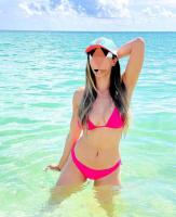 613964654: Chica busca chico en La Coruña