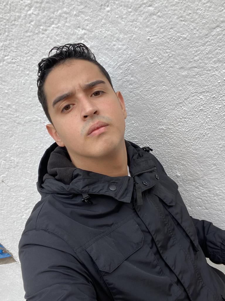 Chico busca chica en Almería: 