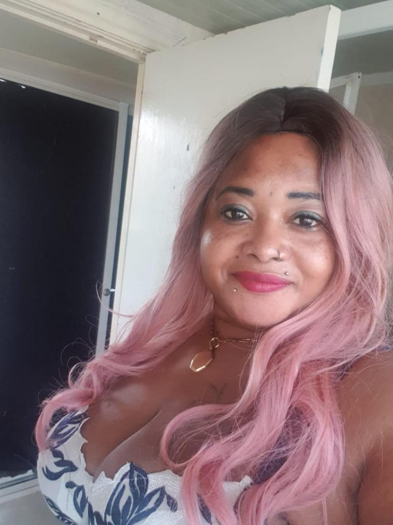 Chica busca chico en Barcelona: 