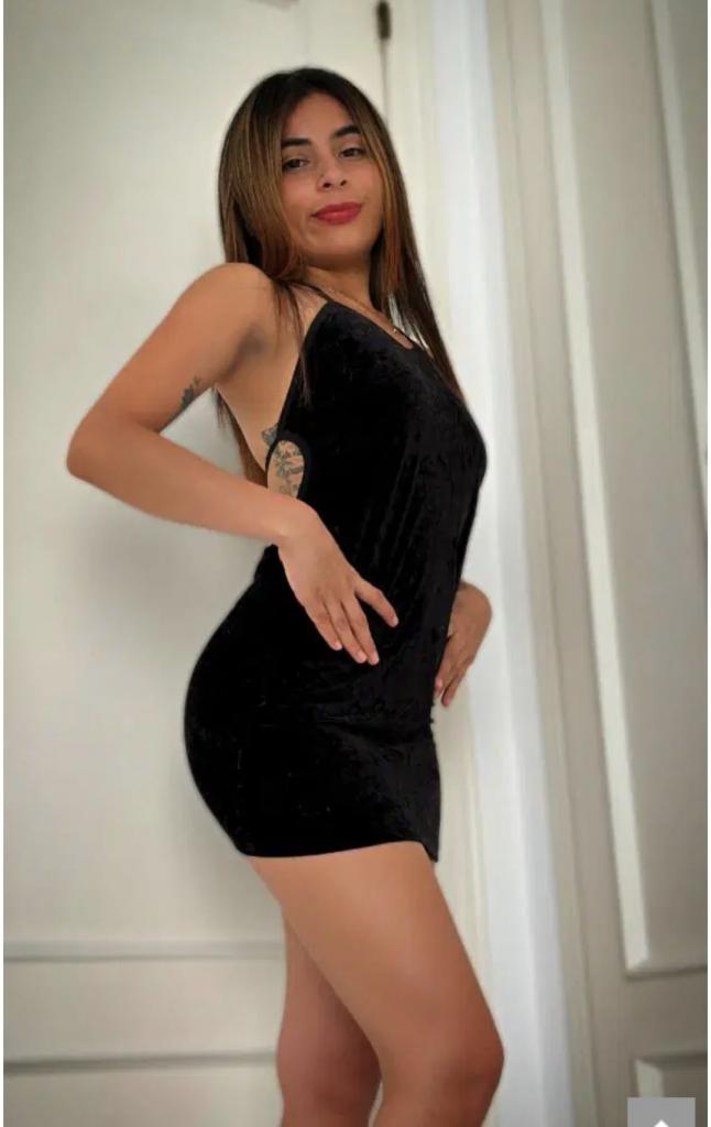 643077501: Chica busca chico en Málaga