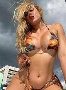 Chica busca chico en Murcia: Chica busca chico