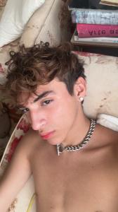 645318377: Chico busca chica en Madrid