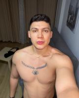 688753947: Chico busca chica en Valencia