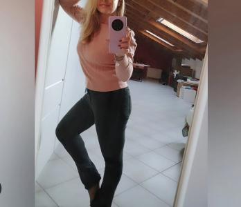 672993160: Chica busca chico en Asturias
