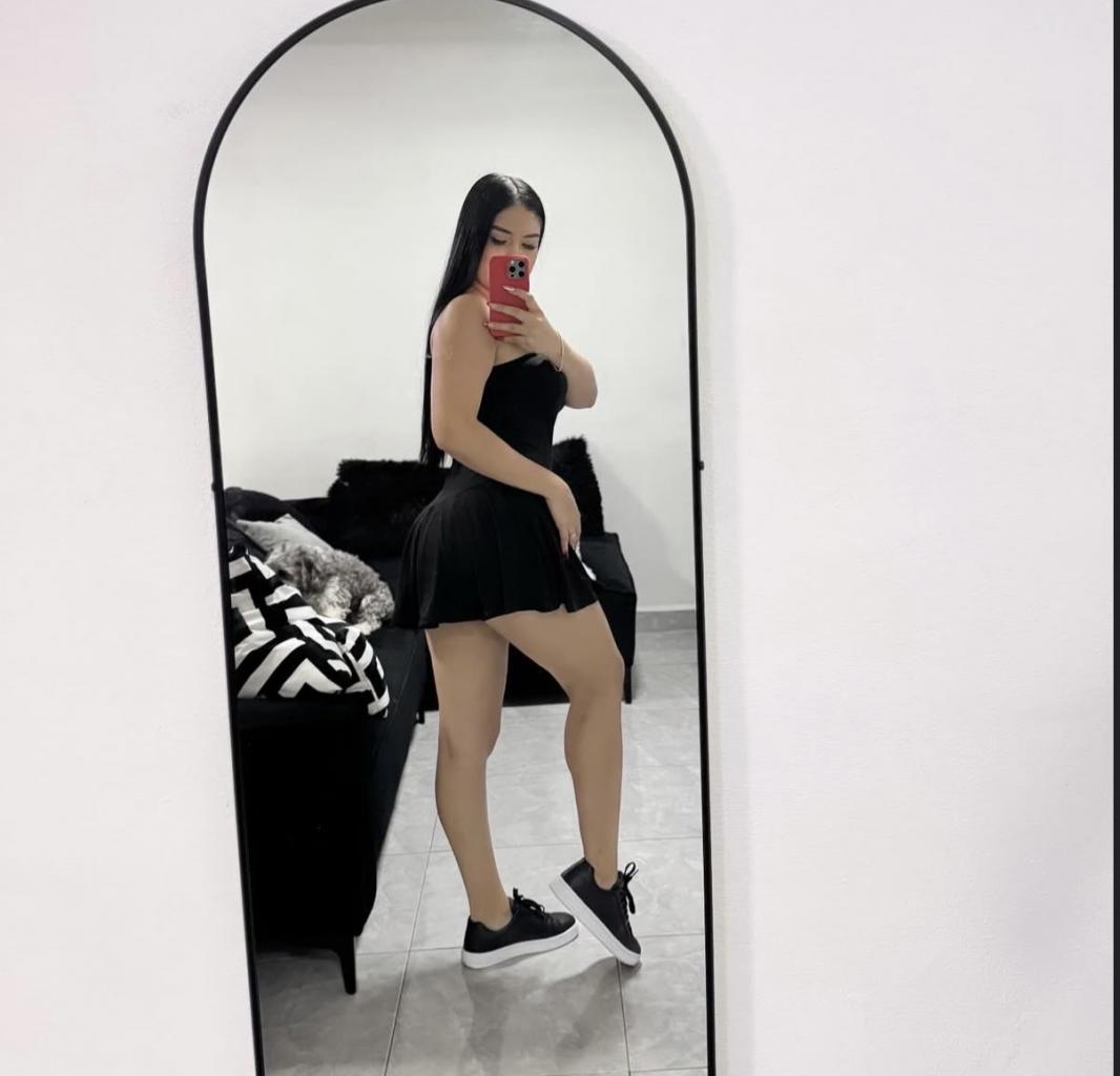 Chica busca chico en Menorca: 