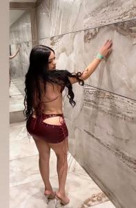 613931945: Chica busca chico en Cuenca