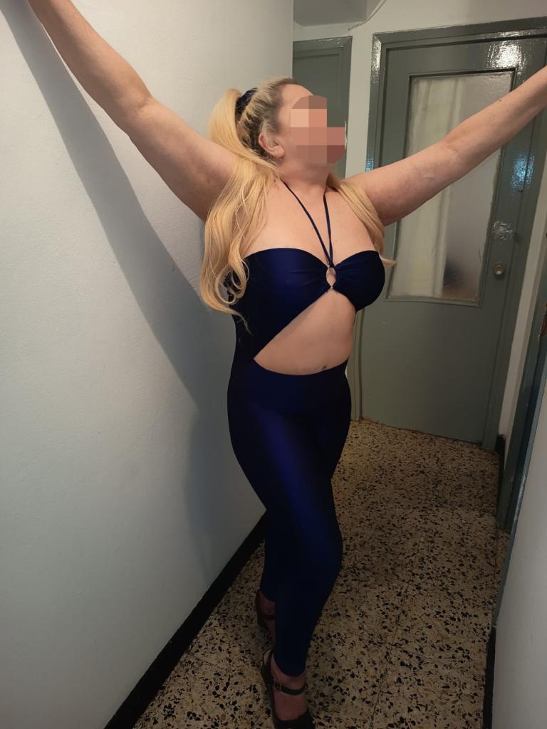 Chica busca chico en La Coruña: 