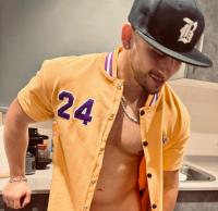 654220667: Chico busca chica en Pontevedra