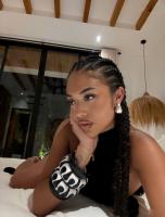 631598662: Chica busca chico en Barcelona