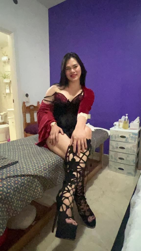 666795539: Transexual en Málaga