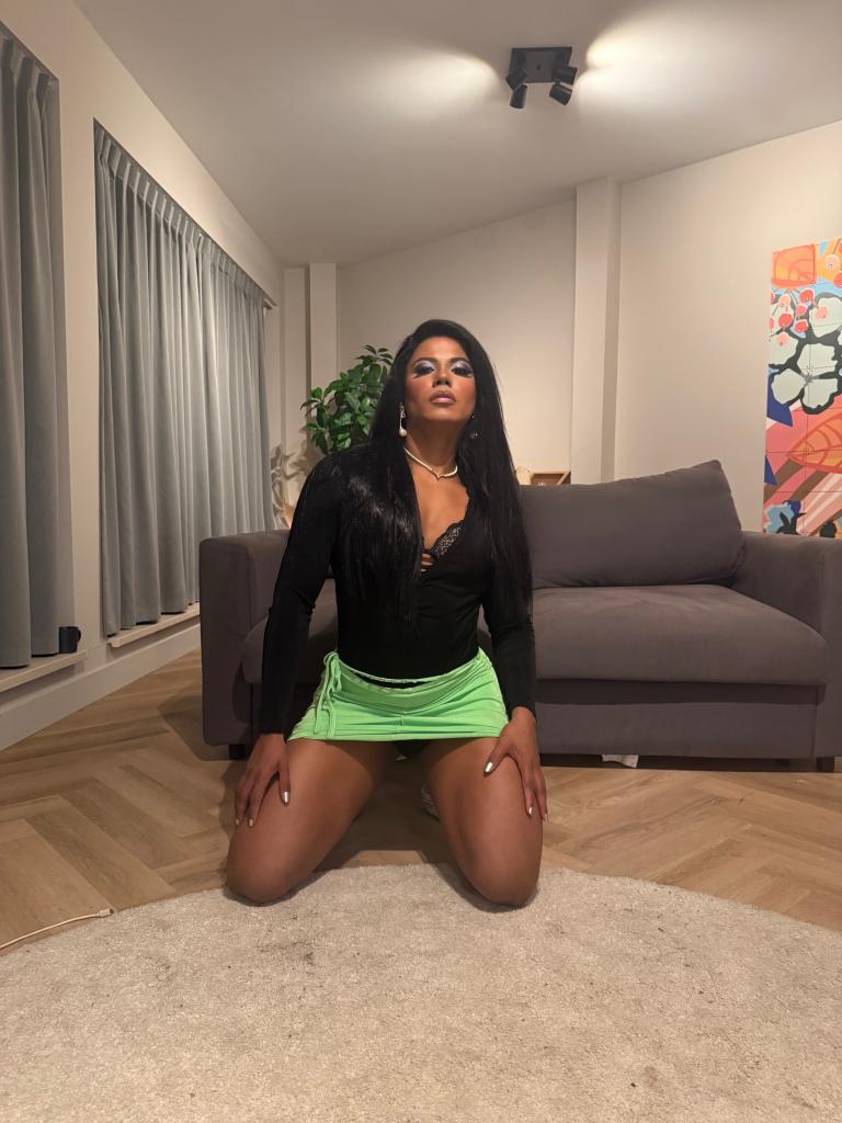 611201697: Travesti en León