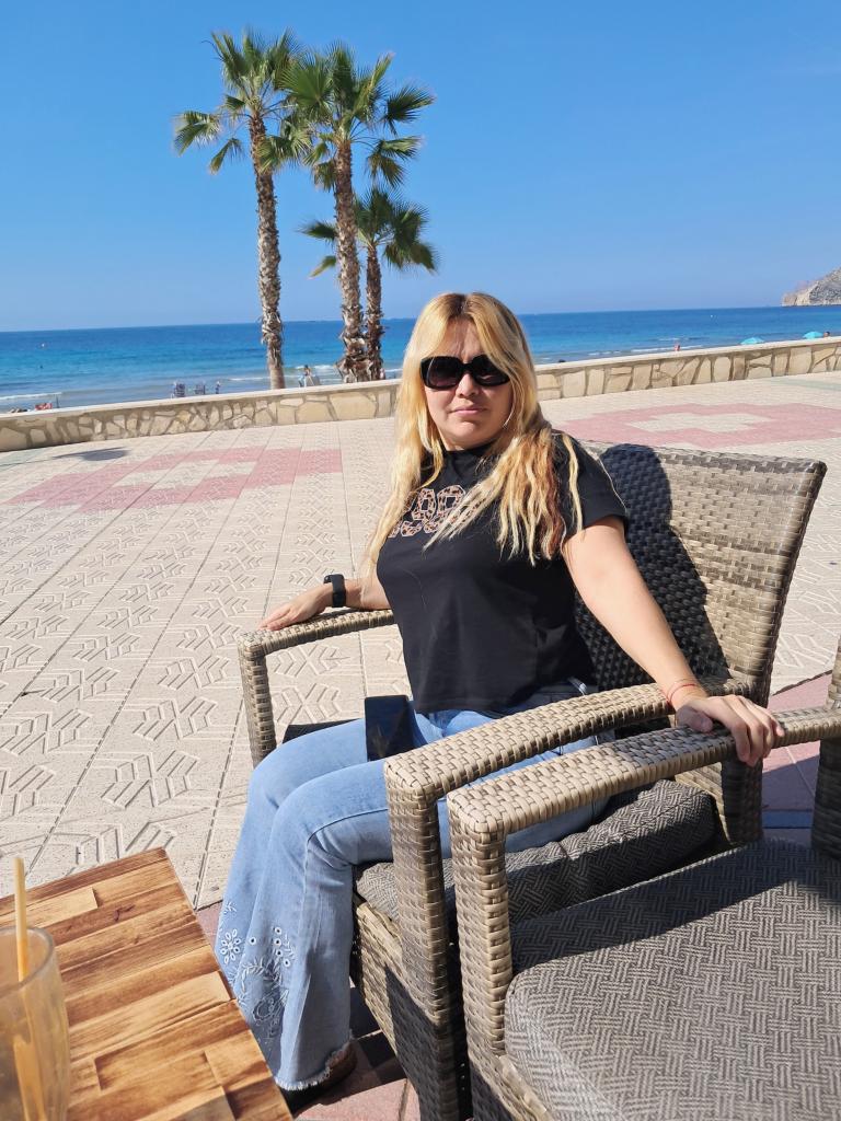 614733210: Chica busca chico en Tarragona