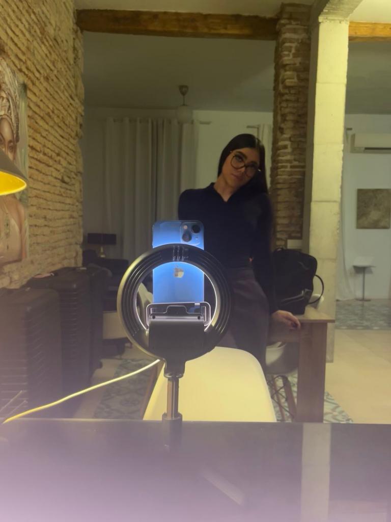 Chica busca chico en Mallorca: 